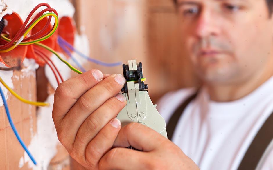électricien de maintenance Paris 10