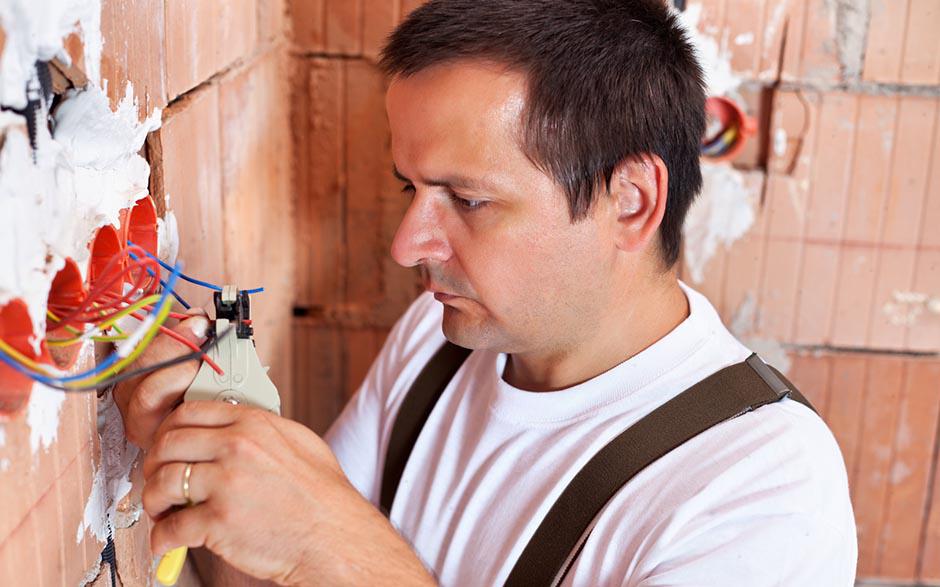 électricien de maintenance Paris 10